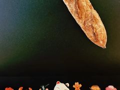 -天井·丑面包搭咖啡