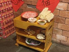 -憨孃孃·重庆老火锅(红山黑金店)
