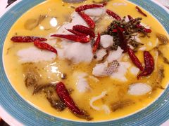 青花椒酸菜鲈鱼-船歌·鱼水饺青岛菜(合肥路永旺店)