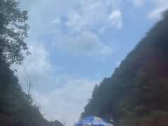 -安吉龙王山峡谷漂流