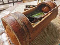 石斛竹筒炖土鸡-火咂咂竹筒宴(告庄店)