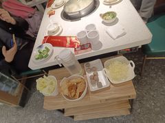 -三人行骨头王火锅(长寿店)