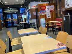 大堂-汉堡王(房山绿地缤纷城店)