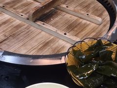 -三里屯土灶炖公鸡地锅鸡(江东店)