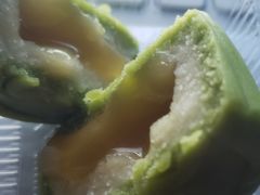 -全家便利店(襄阳南路店)