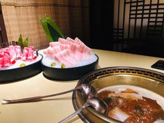 -余欢领鲜火锅(新街口店)