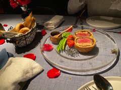 惠灵顿牛排-弦月窗LUNETTE BY AMANDA(复兴路店)