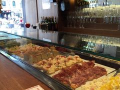 -Tapa Tapa