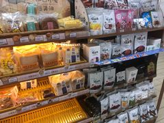 -全家便利店(年家浜路店)