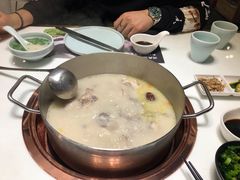 -洪氏嗨捞·猪肚鸡火锅(阳光天地店)