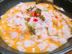 -老长沙湘菜馆(凤凰路店)