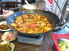 -富正毅三下锅·湘西韵味(天门山索道店)