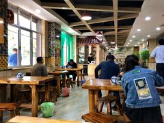 大堂-赵金福蓬灰牛肉面·清真(金城关总店)