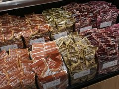 -良品铺子(万达广场店)