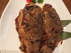 酥鱼-唐山宴百姓府邸院落中餐