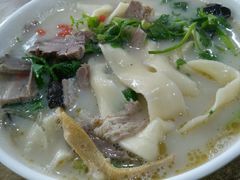 -吕记清真美食城(永兴服装街店)