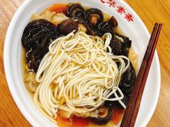 -龙华寺