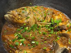 -鱼窝棚柴火铁锅炖(富山屯店)