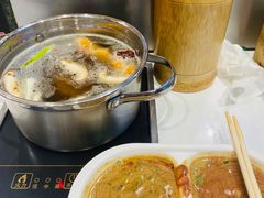 菌菇锅-百品聚旋转火锅(号外店)