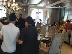 大堂-河畔春天时尚餐厅