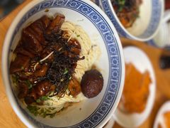 -沪西老弄堂面馆(定西路店)