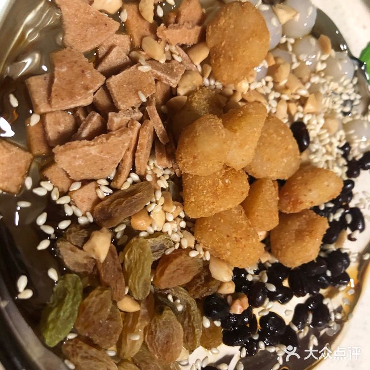 里面的配料也是按照经典款的来！