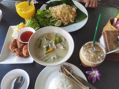 -Kat's Kitchen