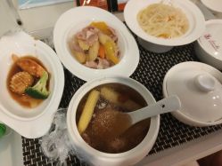 -爱妈月子会所(汕樟总店)