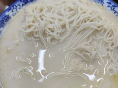 -雪琴面馆富安特色鱼汤面(城中花园店)