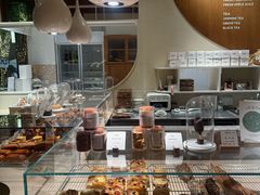 -VERIE BAKEHOUSE