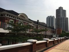 -香港大学