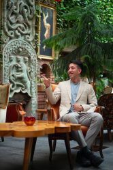 -德川洋服西服礼服订制·丽都皇冠店