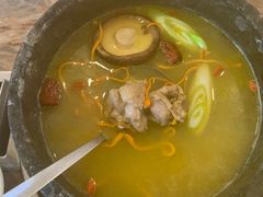-鲁朗纳麦石锅鸡庄园