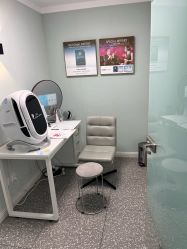 -咪咪专业脱毛连锁机构