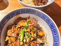 -沪西老弄堂面馆(定西路店)