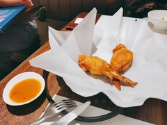 鲜虾胶酿脆皮鸡翅-港丽餐厅(杭大店)