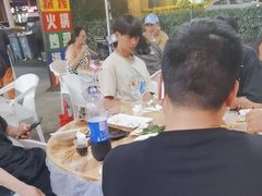 -老街烧烤大排档·地道湖北菜·龙虾馆(汉口火车站店)