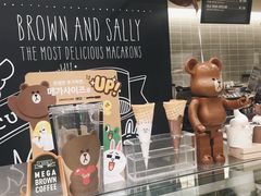 -LINE FRIENDS Garosu-gil Flagship Store