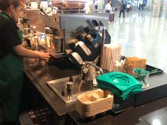 -星巴克(浦东机场T2到达店)