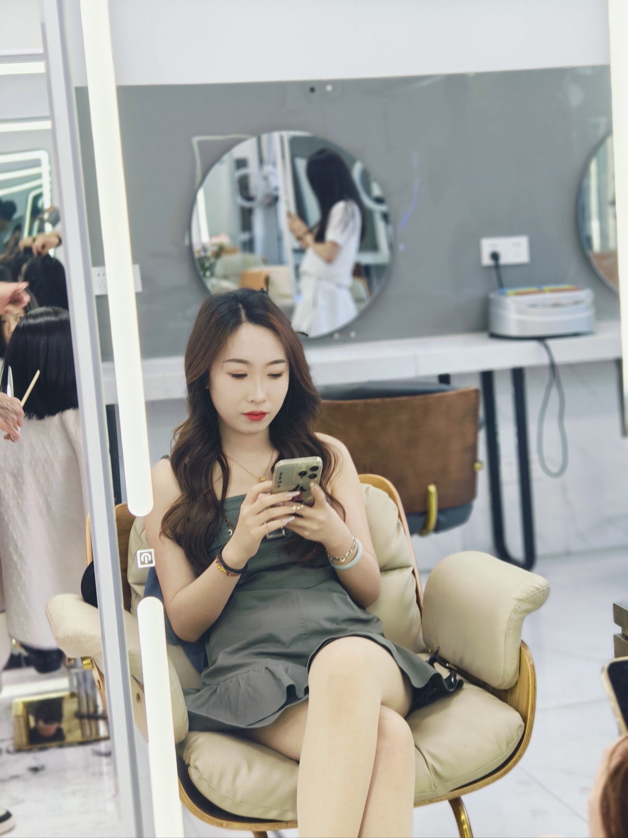 发廊变魔术,一剪变美女