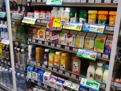-全家便利店(申江路站店)