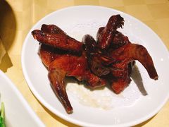 招牌烤乳鸽-石岐佬中山菜馆(张溪店)