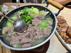 -川堂风·跷脚牛肉·乐山爆炒(宝山日月光店)