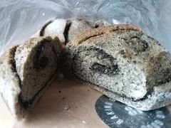 黑芝麻核桃软欧-81BAKERY(大学路店)