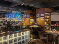 -JINNS锦时 steak&pizza(浸信会礼拜堂旧址店)