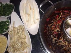 -好汉锅园林秘制老火锅 柴火霸王鸡(金沙店)