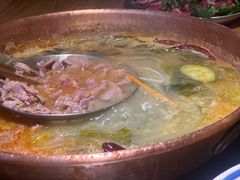 -洱火云南酸菜牛肉火锅(石景山当代商城店)