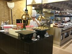 -圣丰索菲特·2 On 988 Café 自助餐厅