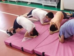 -悦动体能篮球羽毛球网球(三里河店)