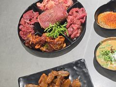 -啊美丽炭火烤肉(滑翔一店)